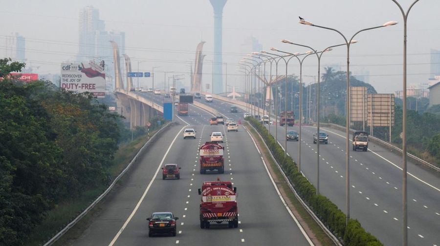 Sri Lanka telah menetapkan setiap hari Rabu sebagai hari libur bagi lembaga-lembaga publik untuk menghemat bahan bakar minyak (BBM), Rabu (18/3/2026). (REUTERS/Thilina Kaluthotage)