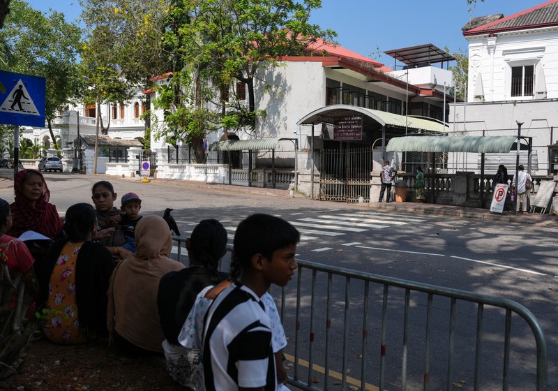 Sri Lanka telah menetapkan setiap hari Rabu sebagai hari libur bagi lembaga-lembaga publik untuk menghemat bahan bakar minyak (BBM), Rabu (18/3/2026). (REUTERS/Thilina Kaluthotage)
