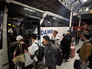 Terminal Purabaya Dipadati 44 Ribu Penumpang Saat Puncak Mudik Malam Ini