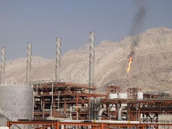 Trump Ngamuk, Ancam Runtuhkan Ladang Gas Terbesar Iran