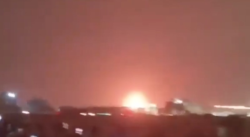 Ledakan terjadi di Riyadh menyusul serangkaian serangan rudal yang menargetkan ibu kota Saudi. (Tangkapan Lyar Video/X)