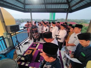 Hilal Tak Terlihat di Kediri, Kemenag Tunggu Hasil Sidang Isbat Pusat