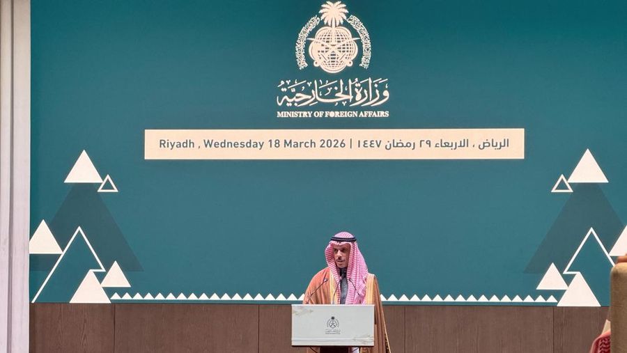 Pertemuan para menteri Arab dan Islam tentang keamanan regional di Riyadh, Arab Saudi, Kamis (19/1/2026). (Saudi Press Agency/Handout via REUTERS)