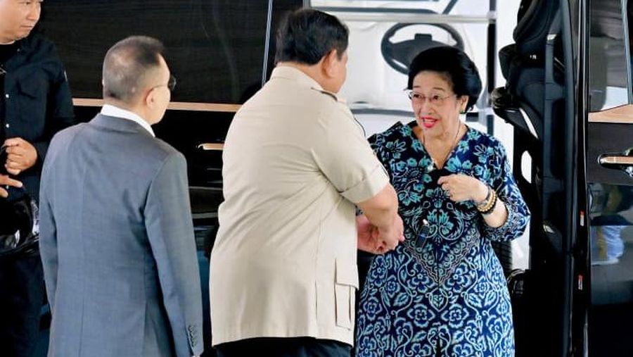 Presiden RI Prabowo Subianto melakukan pertemuan dengan Presiden ke-5 RI sekaligus Ketua Umum Partai Demokrasi Indonesia Perjuangan (PDI-P) Megawati Soekarnoputri di Istana Kepresidenan, Jakarta, Kamis (19/3/2026). (Laily Rachev - Biro Pers Sekretariat Presiden)