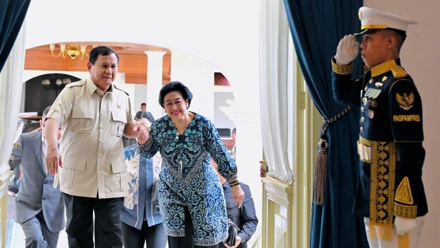 Presiden RI Prabowo Subianto melakukan pertemuan dengan Presiden ke-5 RI sekaligus Ketua Umum Partai Demokrasi Indonesia Perjuangan (PDI-P) Megawati Soekarnoputri di Istana Kepresidenan, Jakarta, Kamis (19/3/2026). (Laily Rachev - Biro Pers Sekretariat Presiden)