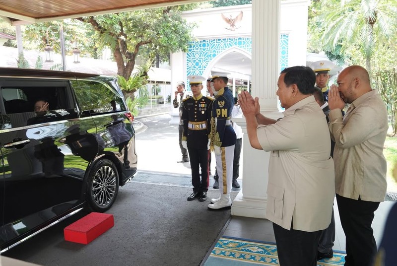 Presiden RI Prabowo Subianto melakukan pertemuan dengan Presiden ke-5 RI sekaligus Ketua Umum Partai Demokrasi Indonesia Perjuangan (PDI-P) Megawati Soekarnoputri di Istana Kepresidenan, Jakarta, Kamis (19/3/2026). (Laily Rachev - Biro Pers Sekretariat Presiden)