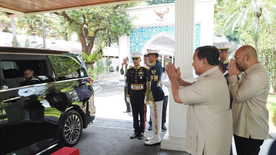 Presiden RI Prabowo Subianto melakukan pertemuan dengan Presiden ke-5 RI sekaligus Ketua Umum Partai Demokrasi Indonesia Perjuangan (PDI-P) Megawati Soekarnoputri di Istana Kepresidenan, Jakarta, Kamis (19/3/2026). (Laily Rachev - Biro Pers Sekretariat Presiden)