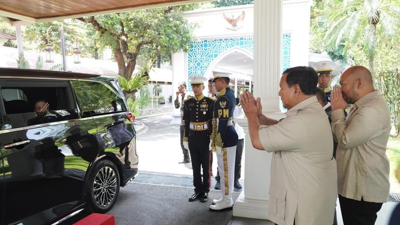 Presiden RI Prabowo Subianto melakukan pertemuan dengan Presiden ke-5 RI sekaligus Ketua Umum Partai Demokrasi Indonesia Perjuangan (PDI-P) Megawati Soekarnoputri di Istana Kepresidenan, Jakarta, Kamis (19/3/2026). (Laily Rachev - Biro Pers Sekretariat Presiden)