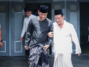Jelang Lebaran, Ahmad Luthfi Sowan ke Mbah Munif & Kiai Fathurrohman