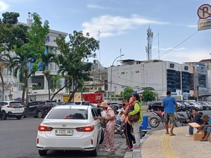 Biaya Tukar Uang Baru di Tepi Jalan Medan Naik, Rp 1 Juta Jadi Rp 1,4 Juta