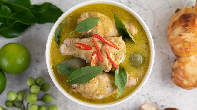 Opor-Rendang Bikin Ngantuk? Dokter Gizi Ungkap Penyebabnya