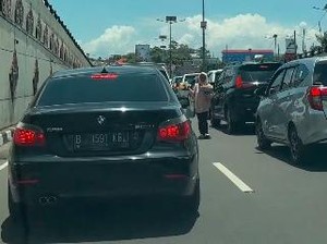 Arus Lalin Macet Parah, Pemudik Tertahan di Perbatasan Makassar-Maros