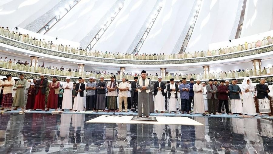 Masjid Negara di Ibu Kota Nusantara (IKN) untuk pertama kalinya menyelenggarakan Salat Idulfitri 1447 Hijriah pada 1 Syawal yang jatuh pada Sabtu (21/3/2026). (Dok. Humas Otorita Ibu Kota Nusantara)
