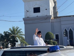 Usai Salat Id di Aceh Tamiang, Prabowo Langsung Terbang ke Jakarta
