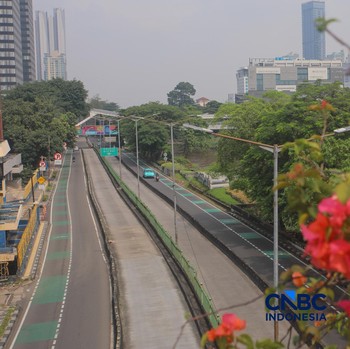 Penampakan Aneh di Jakarta, Sudirman Sampai Thamrin Kosong Melompong