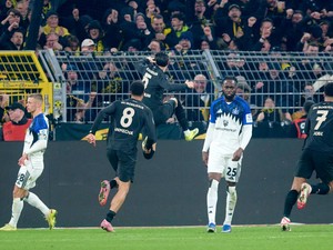 Dortmund Vs Hamburg: Die Borussen Comeback, Menang 3-2