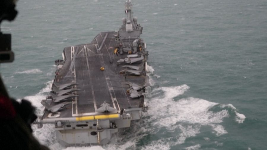 Kapal Induk Prancis, Charles de Gaulle. (Tangkapan Layar Video AFP/AFP TV/Mathieu CHAMPEAU)