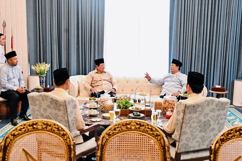Kehadiran para pejabat negara dan tokoh bangsa mewarnai gelar griya Hari Raya Idulfitri 1447 Hijriah yang diselenggarakan Presiden Prabowo Subianto di Istana Kepresidenan Jakarta, Sabtu (21/3/2026). (Dok. BPMI Setpres)