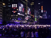 Comeback BTS Pecah! Penampakan Seoul Dikepung Lautan ARMY