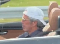 Fakta Jeffrey Eipstein Masih Hidup dan Setir Mobil di AS