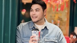 Setelah Jualan Nasi Kulit, Ivan Gunawan Kini Desain Cup Kopi Populer