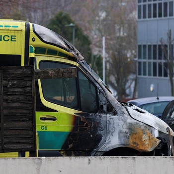 Potret Teror di London, 4 Ambulans Yahudi Dibakar di Depan Sinagoge