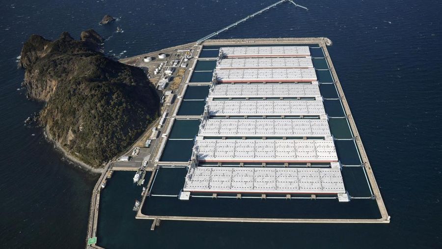 Kilang minyak, di Zona Industri Keihin di Kawasaki, selatan Tokyo, Jepang, 17 Maret 2026. ( REUTERS/Issei Kato)