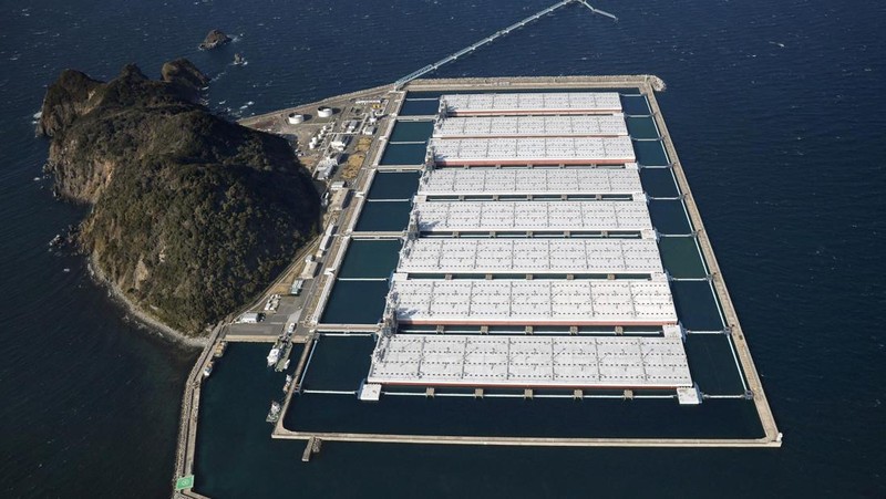 Kilang minyak, di Zona Industri Keihin di Kawasaki, selatan Tokyo, Jepang, 17 Maret 2026. ( REUTERS/Issei Kato)