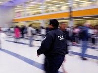 Krisis Anggaran, Trump Kirim Agen Imigrasi ke Bandara AS