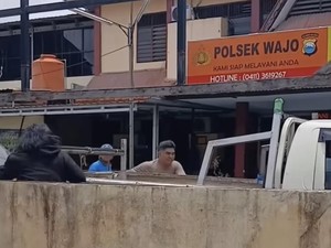 Viral Pria Riwayat Gangguan Mental Ngamuk di Polsek Wajo, Polisi Kocar-kacir