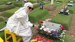 Richa Novisha Lebaran Pertama Tanpa Gary Iskak: Berat!