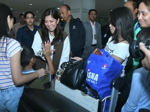 Tinjau Bandara Ngurah Rai, Menkomdigi Pastikan Telekomunikasi Mudik Aman