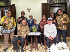 Ketum Projo Sambangi Rumah Jokowi di Solo: Silaturahmi dan Bermaafan
