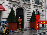 Si Jago Merah Lahap Hotel Mewah, Ratusan Tamu Dievakuasi