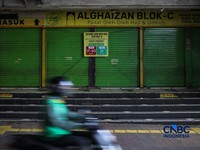 Suasana Ga Biasa Pasar Tanah Abang: Sunyi Sepi-Kios Tutup, Kapan Buka?