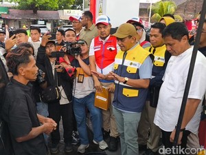 Bahlil Ungkap Perintah Prabowo Cari Alternatif Impor BBM di Semua Negara