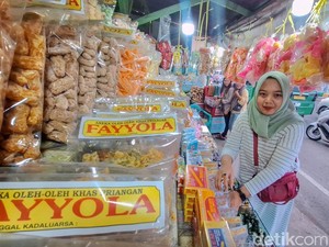 Curhat Pedagang Nagreg, Omzet Anjlok Meski Lalin Arus Balik Padat