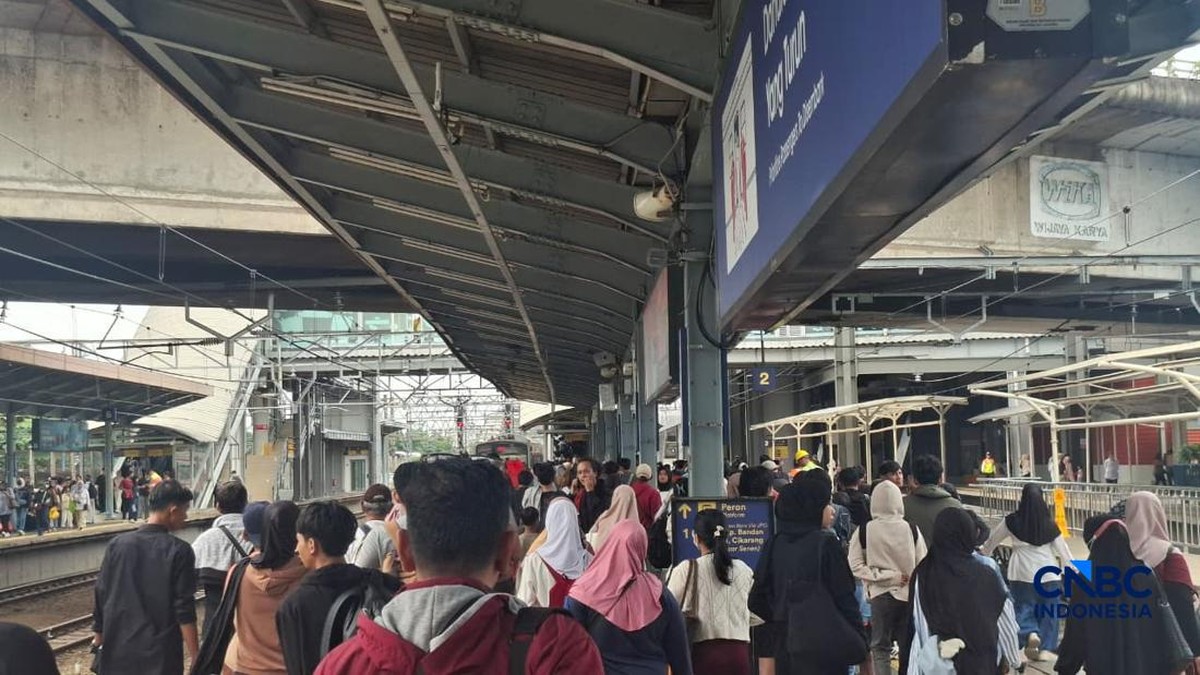 Nunggu KRL Green Line Terasa Lama, Ini Sebenarnya yang Terjadi