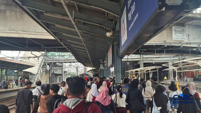 Nunggu KRL Green Line Terasa Lama, Ini Sebenarnya yang Terjadi