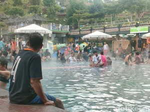 Rekomendasi 3 Tempat Wisata Air Panas di Garut