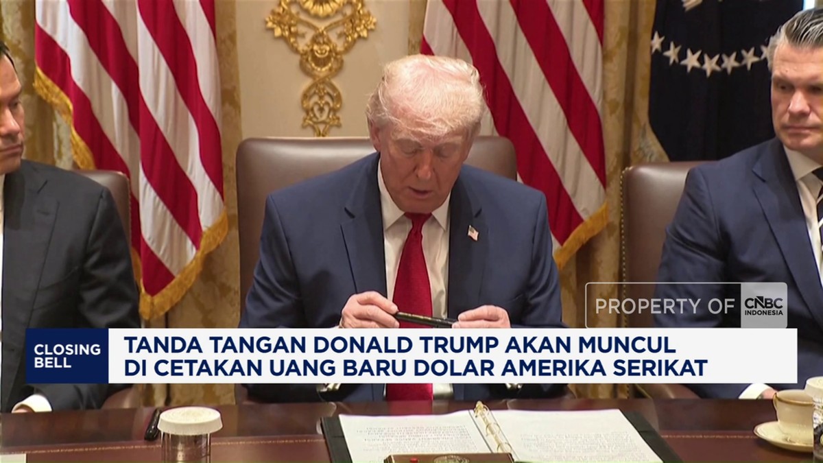 Tanda Tangan Donald Trump Akan Muncul di Cetakan Uang Baru Dolar AS
