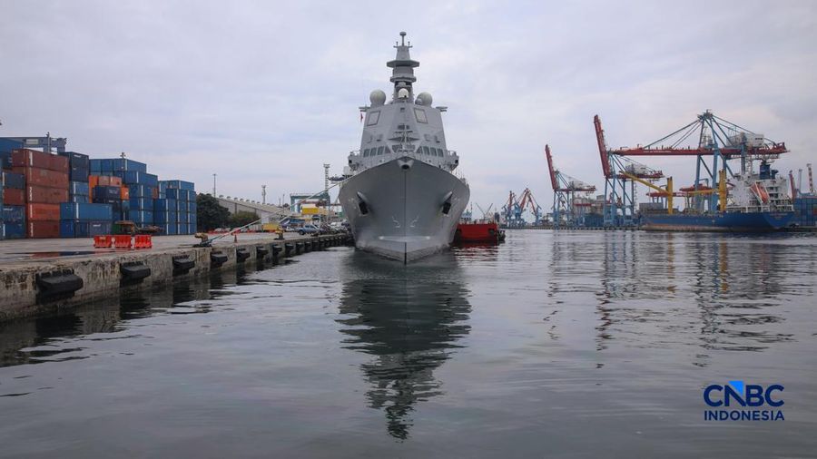 Kapal Republik Indonesia (KRI) Prabu Siliwangi-321 sandar di Dermaga 107, Pelabuhan Tanjung Priok, Jakarta Utara, Jumat (27/3/2026). (CNBC Indonesia/Faisal Rahman)