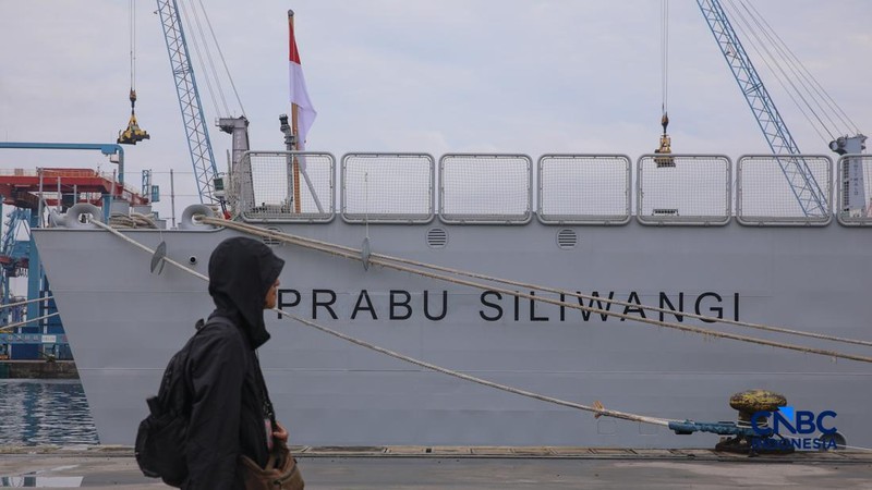 Kapal Republik Indonesia (KRI) Prabu Siliwangi-321 sandar di Dermaga 107, Pelabuhan Tanjung Priok, Jakarta Utara, Jumat (27/3/2026). (CNBC Indonesia/Faisal Rahman)
