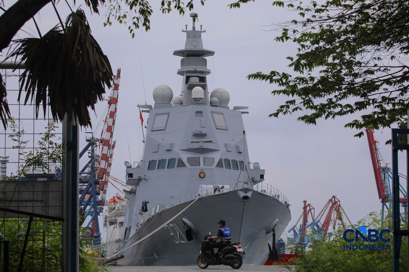 Kapal Republik Indonesia (KRI) Prabu Siliwangi-321 sandar di Dermaga 107, Pelabuhan Tanjung Priok, Jakarta Utara, Jumat (27/3/2026). (CNBC Indonesia/Faisal Rahman)