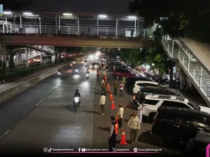 Viral Parkir Makan Jalan di Cawang Jaktim, Dishub DKI Koordinasi ke Pedagang