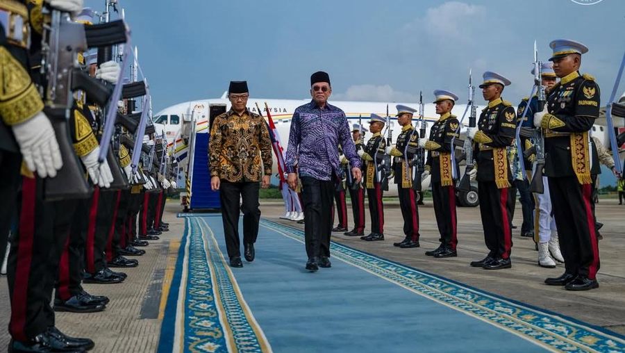Perdana Menteri (PM) Malayasia, Anwar Ibrahim tiba di Bandar Udara Halim Perdanakusuma, Jakarta, Jumat (27/3/2026). (instagram/anwaribrahim_my)