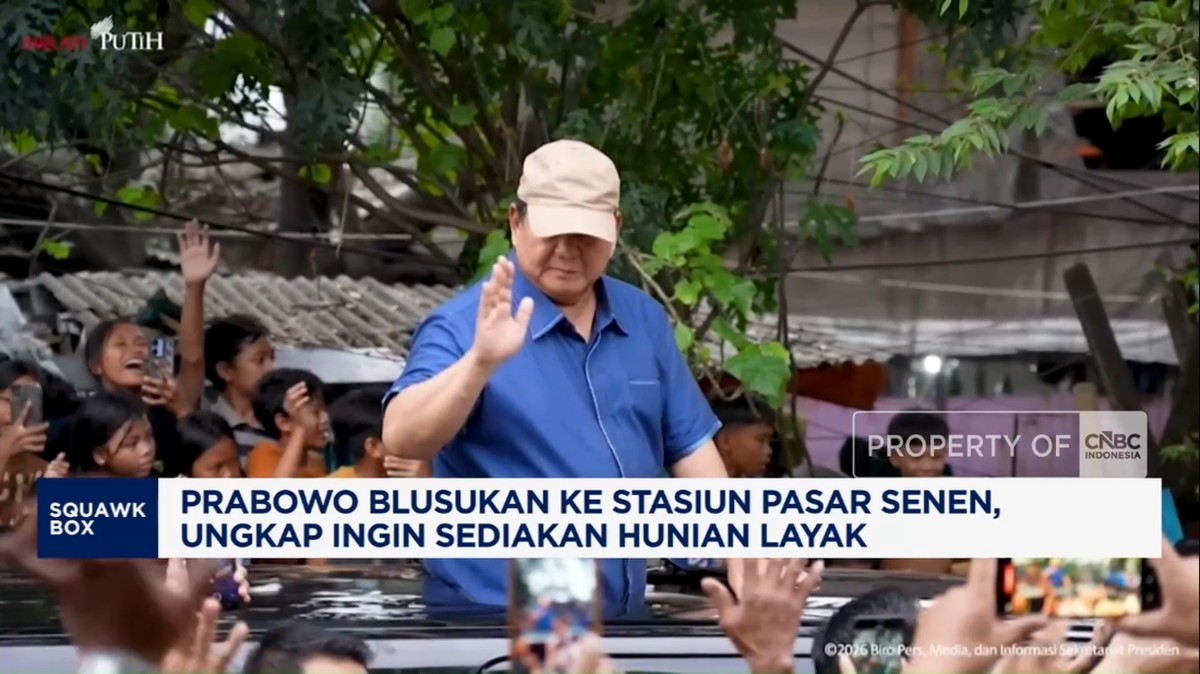 Video: Prabowo Blusukan ke Stasiun Pasar Senen