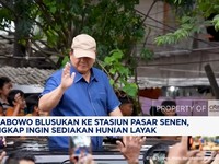 Video: Prabowo Blusukan ke Stasiun Pasar Senen