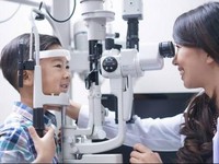 Mata Anak Tiba-Tiba Merah, Jangan-Jangan Ini Penyebabnya! Harus Apa?