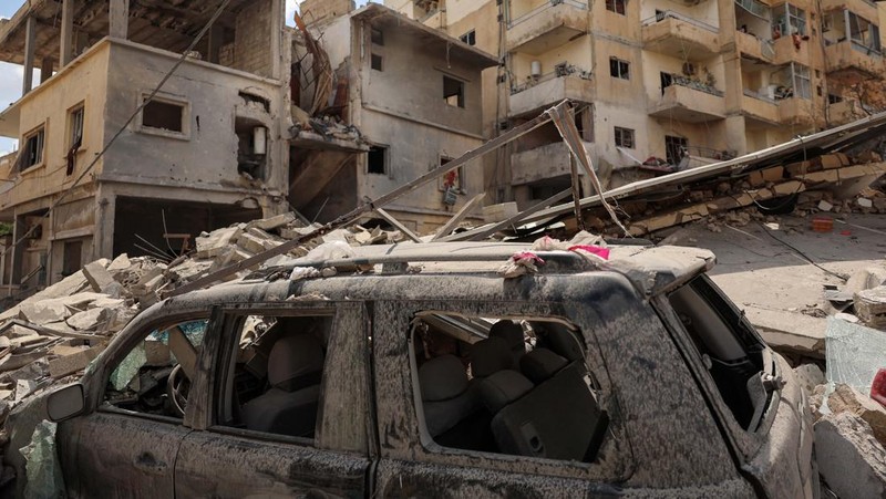 Israel terus menggempur Lebanon. Terbaru, Israel melancarkan serangan ke Lebanon bagian selatan, tepatnya di kota Saksakiyah distrik Sidon. Jumat (27/3/3036). (REUTERS/Yara Nardi)